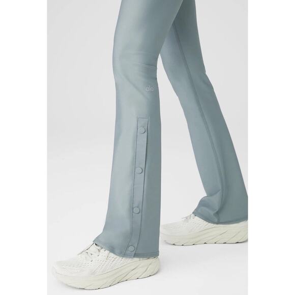 NEW ALO Airlift High Waist Game Changer Legging Cosmic Grey Size XS Flare Leg - Picture 3 of 13